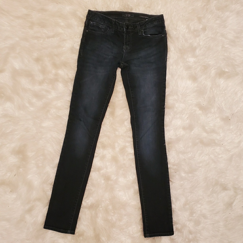 Low rise skinny jeans